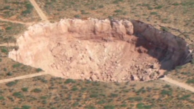 mexico bomb sinkhole under holes sink erin ticking town cnn burnett