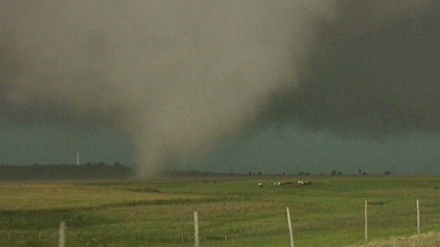 Al menos nueve muertos en nuevos tornados en Oklahoma