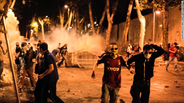 Protesters clash with riot police in Istanbul, Turkey, on Saturday, June 1. 