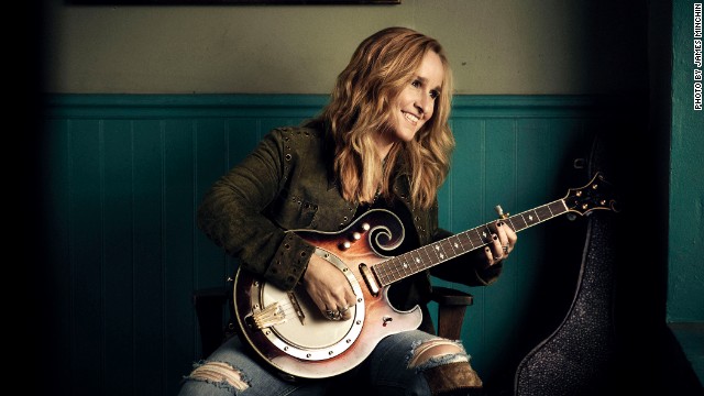 Melissa Etheridge says medical marijuana relieved the side effects from a harsh form of chemo for her breast cancer. 