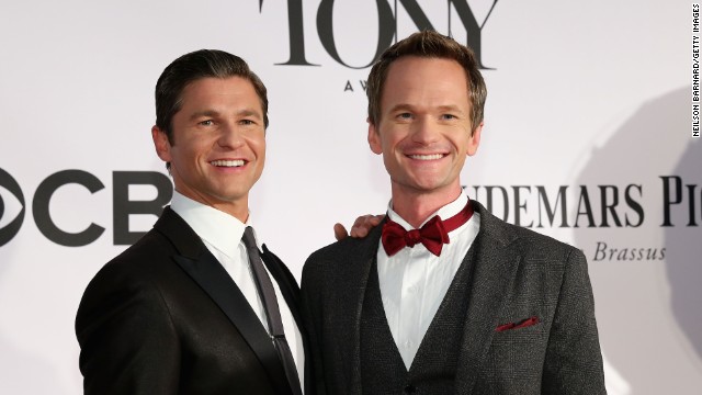 Host Neil Patrick Harris, right, and David Burtka hit the red carpet. 