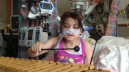 Adult lungs given to 10-year-old girl