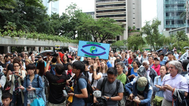 Manifestación en Hong Kong pide protección para Edward Snowden