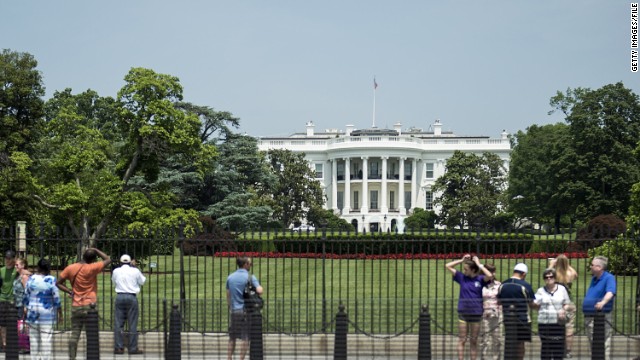 OPINIÓN: Obama debería pagarles a los pasantes de la Casa Blanca