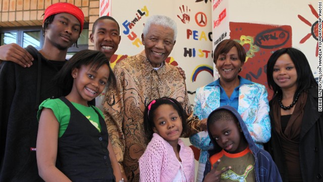 The Mandela family in 2009, from left, Thembela Mandela, Mbuso Mandela, Nelson Mandela, Ndileka Mandela and Zoleka Mandela, and, front row, Zenani Mandela, Bohelo Seakamela and Zwelami Mandela.