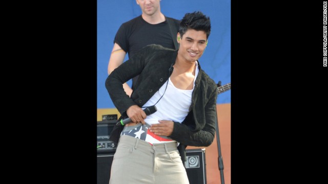 The Wanted star Siva Kaneswaran may not be American, but he evidently has plenty of affection for this country, as he showed when his group performed on "Good Morning America" in August 2012.