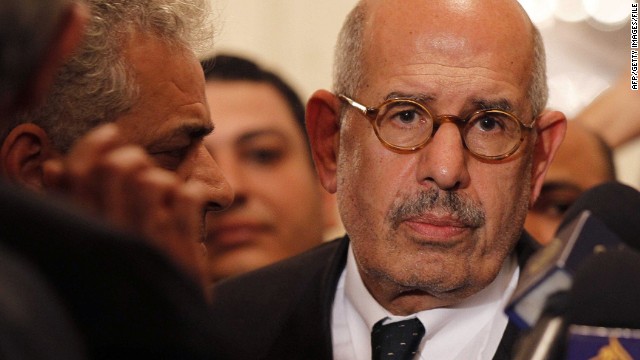 Líderes interinos de Egipto juran sus cargos rumbo a un nuevo gobierno