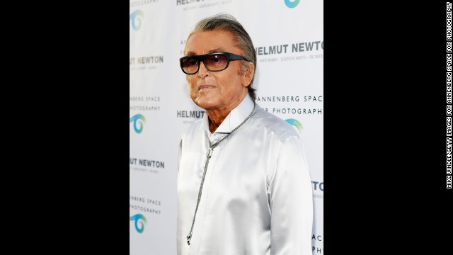 It was only for 24 hours, but legendary movie producer Robert Evans said he was once "homeless" after traveling back from Cuba.