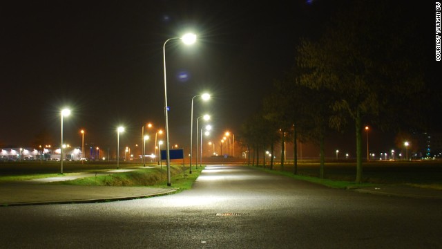 The plug-and-play sensor, integral to the Tvilight lighting network, sends wireless signals to neighboring lights when people are detected. It can be fitted in both conventional and new LED lights and is a major step towards more sustainable roads.