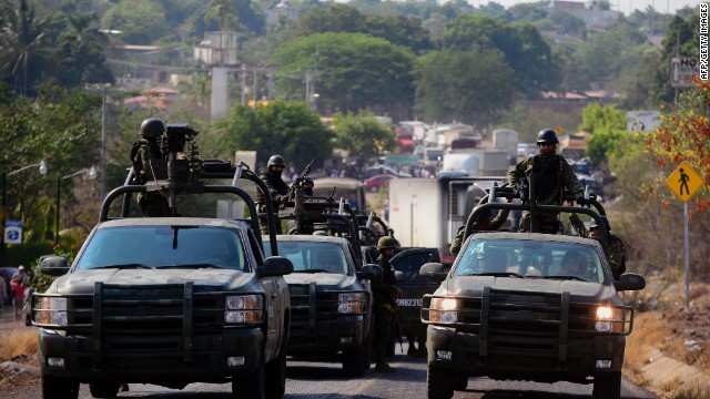 22 muertos en enfrentamientos en Michoacán, México