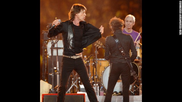 At Super Bowl XL in 2006, Jagger was in fine form in sleek black slacks. His bandmate, Keith Richards, echoed his rock star style in a nearly identical uniform. 