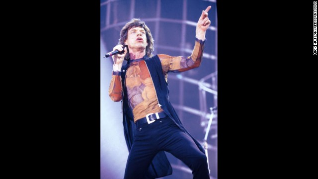 In 1995, Jagger was past 50 -- but you wouldn't have known it judging from his look. 