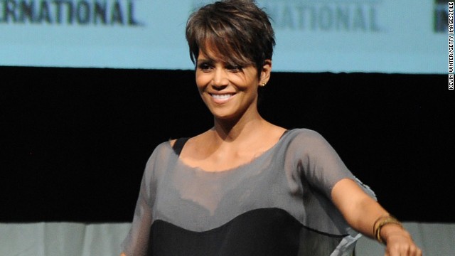How Halle Berry's pregnancy impacted 'X-Men'
