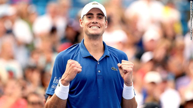 John Isner claimed another prize scalp in the Western and Southern Open semifinal beating Juan Martin del Potro in three sets. 