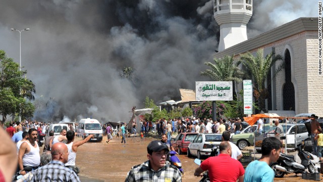 Explosions near Lebanon mosques