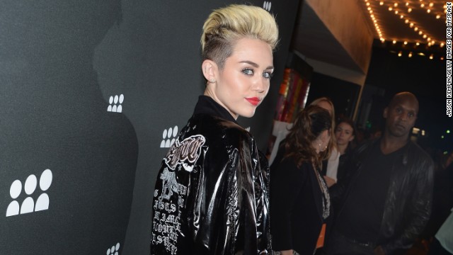 Miley Cyrus gets a tattoo of her grandmother