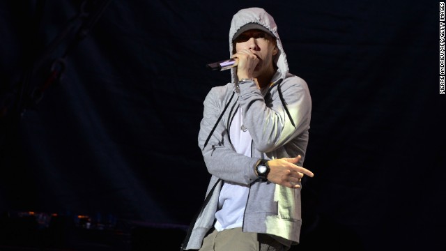 Eminem desata polémica por canciones antigay en su nuevo álbum