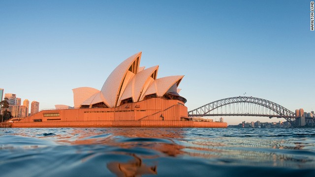 http://i2.cdn.turner.com/cnn/dam/assets/130827105141-amazing-sights---sydney-harbour-horizontal-gallery.jpg