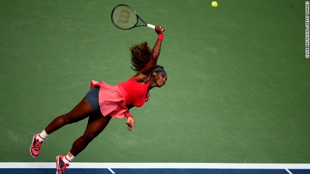 Serena Williams' serve worked against Sloane Stephens and she moved into the quarterfinals in New York. 