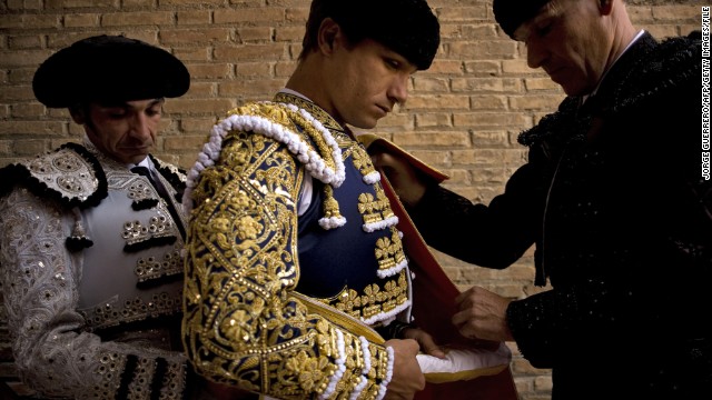 Spain has at least one common thread: bulls. In bars, aficionados might be glued to a televised bullfight and later scan a review of the fight in the arts, not sports, section of the newspaper. However, the popularity of the sport may be waning among the younger generation. Catalonia has banned it completely.