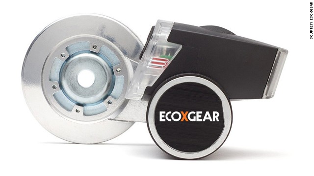 With Ecoxpower you can keep fit, charge your electronics and save the planet all at the same time. What more could you want? Attach the device to your bike and your pedaling will power the headlight and your smartphone or GPS too.