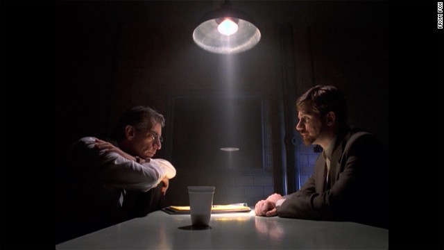 Belzer, left, as Munch investigates a crime in "Homicide's" hometown of Baltimore in a 1997 episode of "The X-Files" called "Unusual Suspects," which "Breaking Bad's" Vince Gilligan wrote.