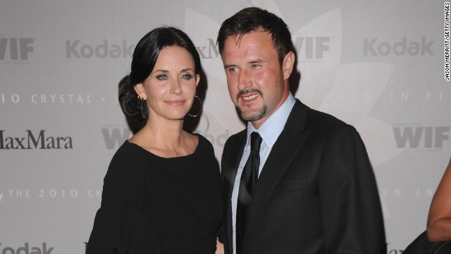 Courteney Cox and David Arquette had an explosive engagement in <!-- -->
</br>1998. He had a fireworks display go off at the precise moment he popped the question. They split in 2010.