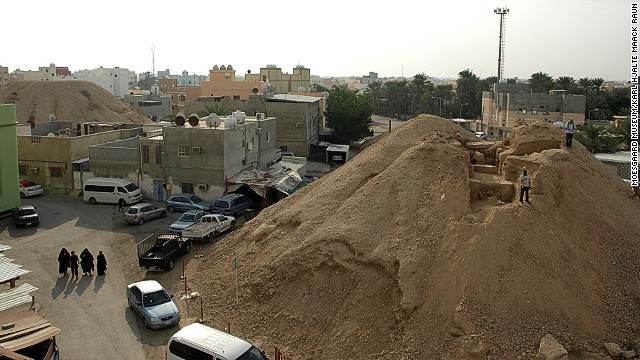 Bahrain is a small island, and faces severe housing pressure. In the last few decades, development has nearly swallowed all the mounds. Only 10% of the originals remain.