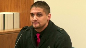 131106200147-erin-dnt-casarez-fellow-inmate-says-macneill-bragged-about-killing-wife-00004101-story-body.jpg