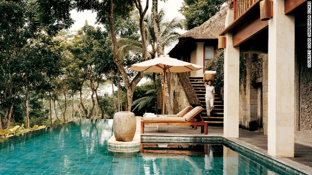 Located in Ubud, Bali, "the world capital of wellness retreats," the <strong>Como Shambhala Estate</strong> offers the most luxurious of therapies in a tropical, holistic setting. 