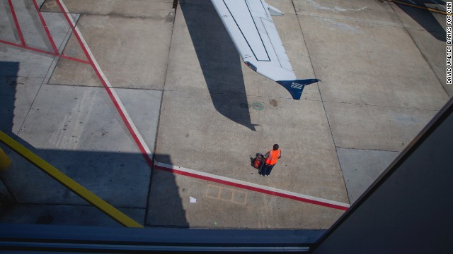 A view out the window on the upper level of Concourse D.