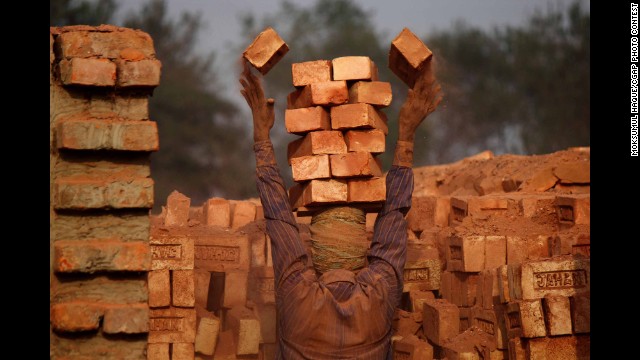 In Bangladesh, private brick enterprises are creating many new job opportunities for poor people. 