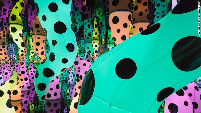 The inflatables gradually change colors, creating an environment that shifts moods. 