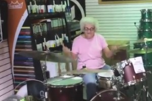 Abuela baterista
