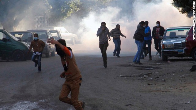 Tres muertos y 265 detenidos en choques en el Cairo