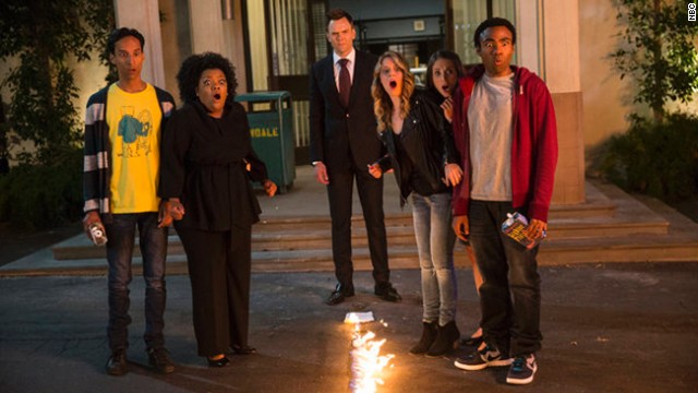 'Community' drops in ratings, and more news to note