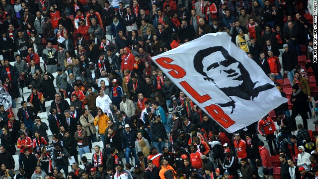 Fans unfurled a banner with Eusebio's face on it as the coffin was paraded around the stadium.