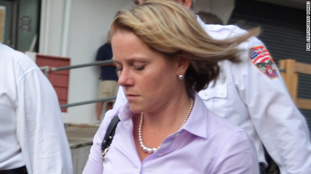 Former Christie aide fights subpoena in court