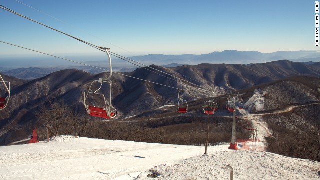 The resort has 11 runs including two beginner slopes. Instructors and tour guides are available. 