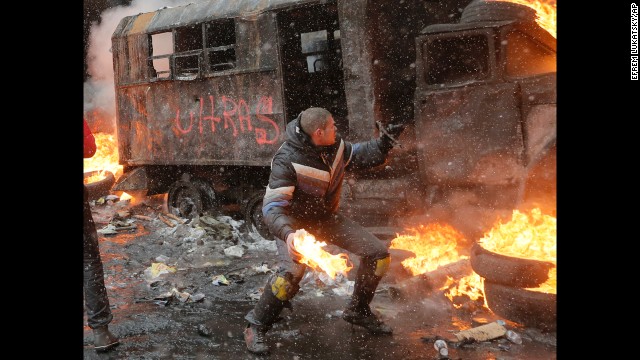 140122161905-03-ukraine-protests-horizontal-gallery.jpg