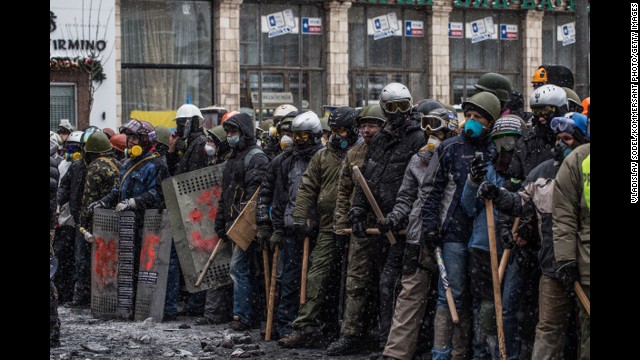 140122161912-05-ukraine-protests-horizon