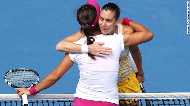 Li dismissed Italy's Flavia Pennetta in straight sets 6-2 6-2 in the quarterfinals. 