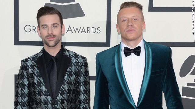 Ryan Lewis backing mother, an HIV survivor