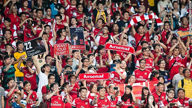 soccer fans say Arsenal is their favorite club. Here huge numbers    football club fans numbers