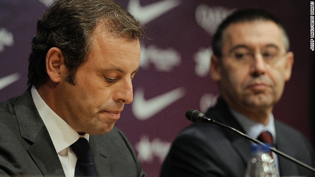 Sandro Rosell quit as Barcelona president a day after a Spanish judge ordered an inquiry into Neymar's transfer, with former vice president Josep Maria Bartomeu moving into the hot seat.