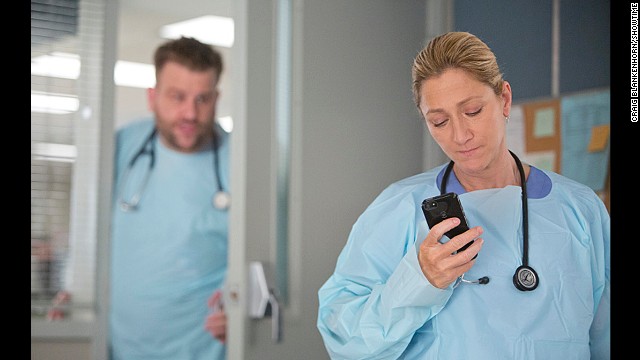 'Nurse Jackie' to end its run, and more news to note