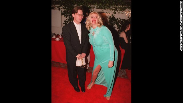 Some fabrics just aren't Oscar-friendly, and velvet is one of them, as Anna Nicole Smith learned after she arrived in this aquamarine number in 1996.