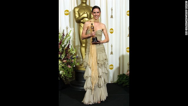 Jennifer Connelly, who won the 2002 Oscar for best supporting actress, arrived at the ceremony that year fully prepared in case the theater was chilly. That turned out to be a very, very bad idea.