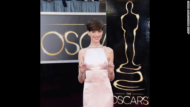 Anne Hathaway was obviously going for elegance at the 2013 Oscars, but due to some unfortunate tailoring -- or the weather, we're still not entirely sure -- she spent the evening looking like she needed a pair of pasties. 