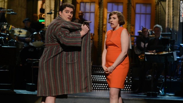 Lena Dunham does Lena Dunham on 'SNL'
